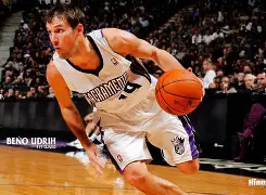 萨克拉门托国王发布备战花絮，冲刺阶段完成体检，CBA常规赛任务艰巨，高层口径保持一致的简单介绍