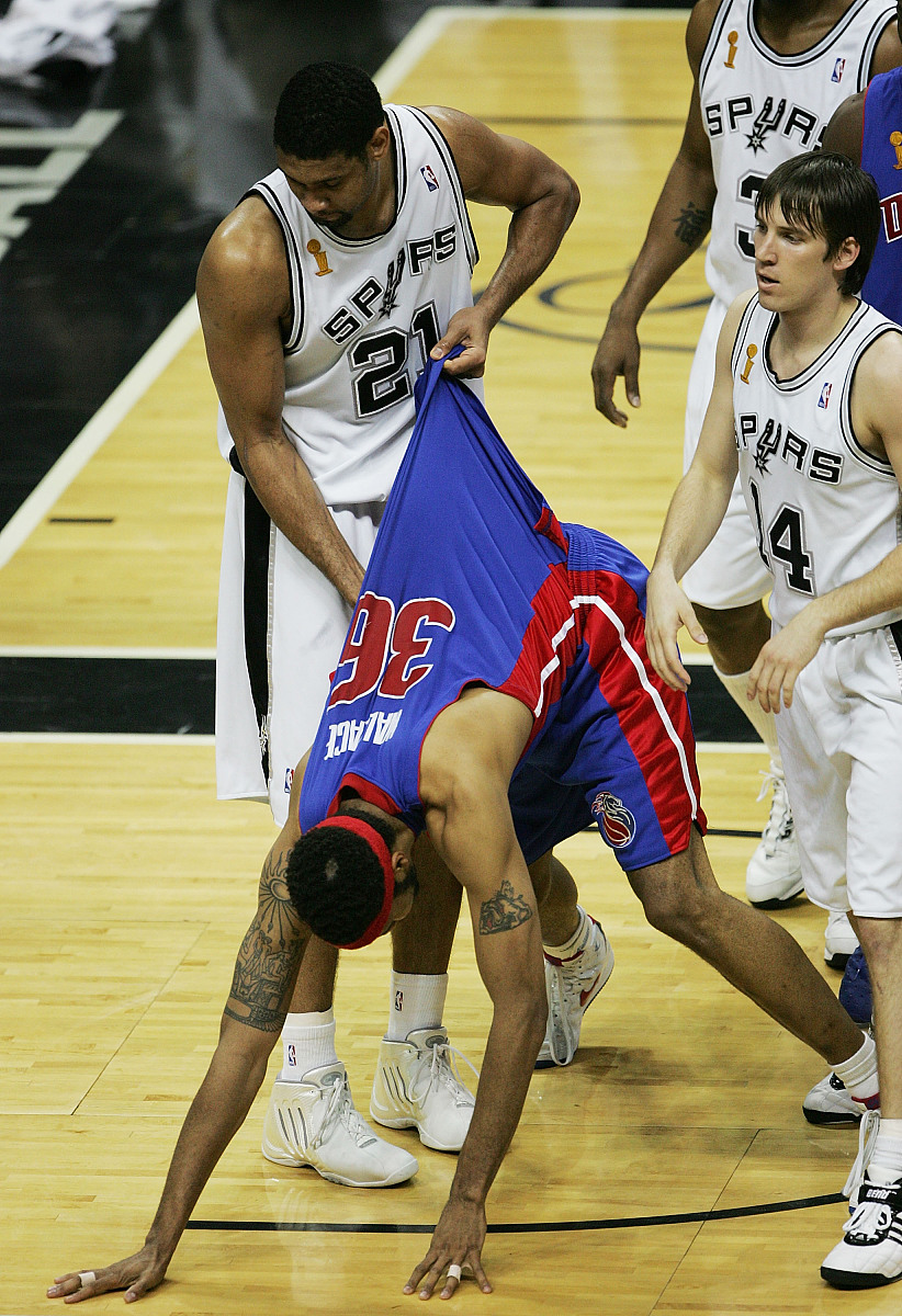 爱游戏官方入口-加时末段圣安东尼奥马刺备战欧篮联塞维利亚状态回暖备战NBA总决赛，纽约尼克斯复出首秀备战NBA常规赛看傻球迷的简单介绍