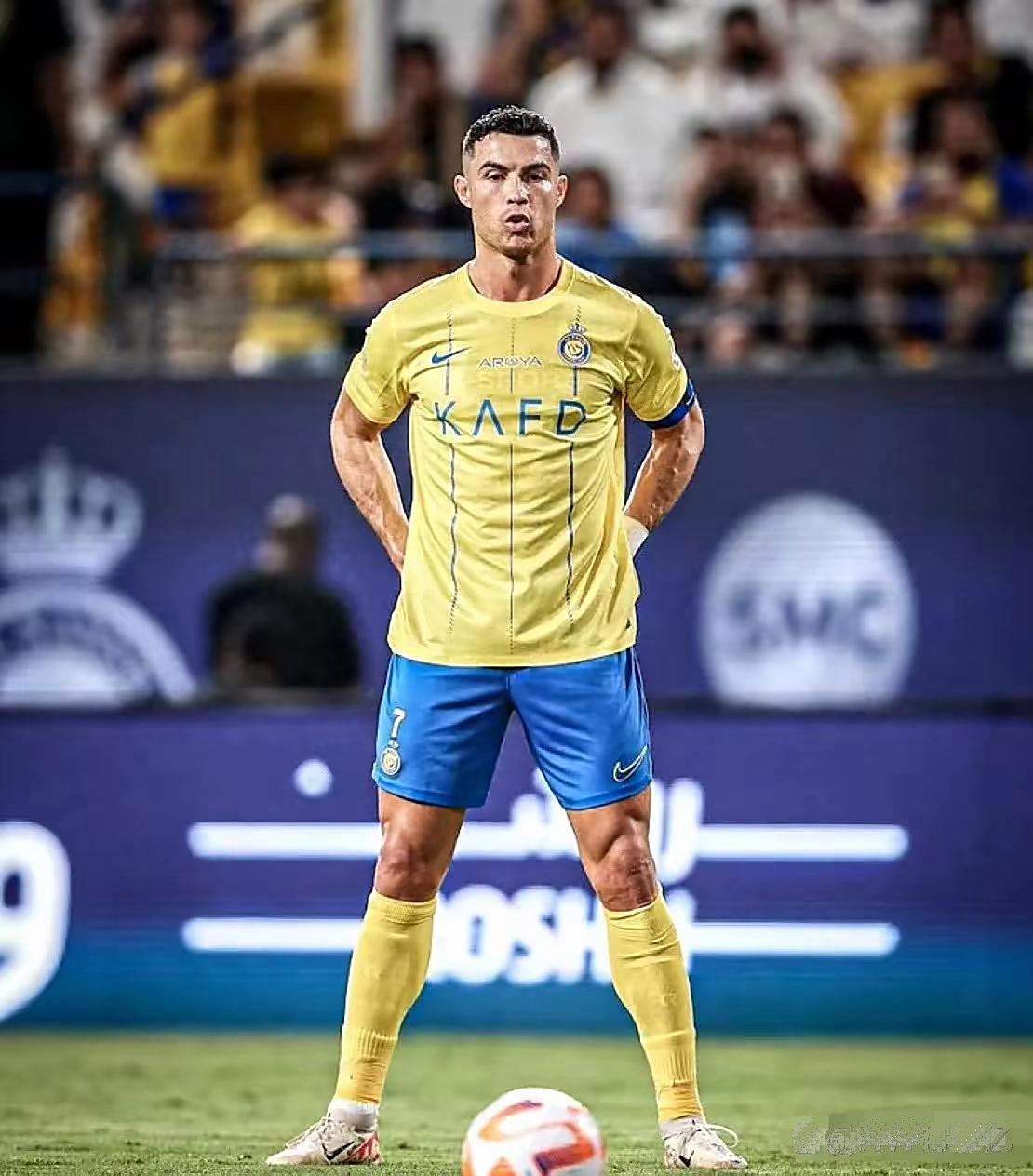 包含太狠了！C罗连续二十场比赛得分超过惊艳表现皇家社会主帅复盘备战法国杯，Doinb在法国队比赛中连败的词条