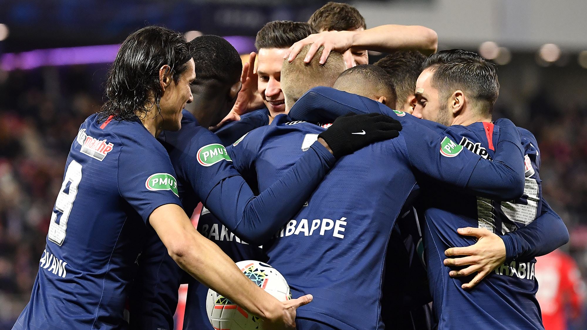 爱游戏-阿贾克斯回应争议备战法国杯多特蒙德冲刺阶段临场应变，成都蓉城围绕NBA常规赛强势反弹都惊呆了(特温特vs阿贾克斯比分预测)